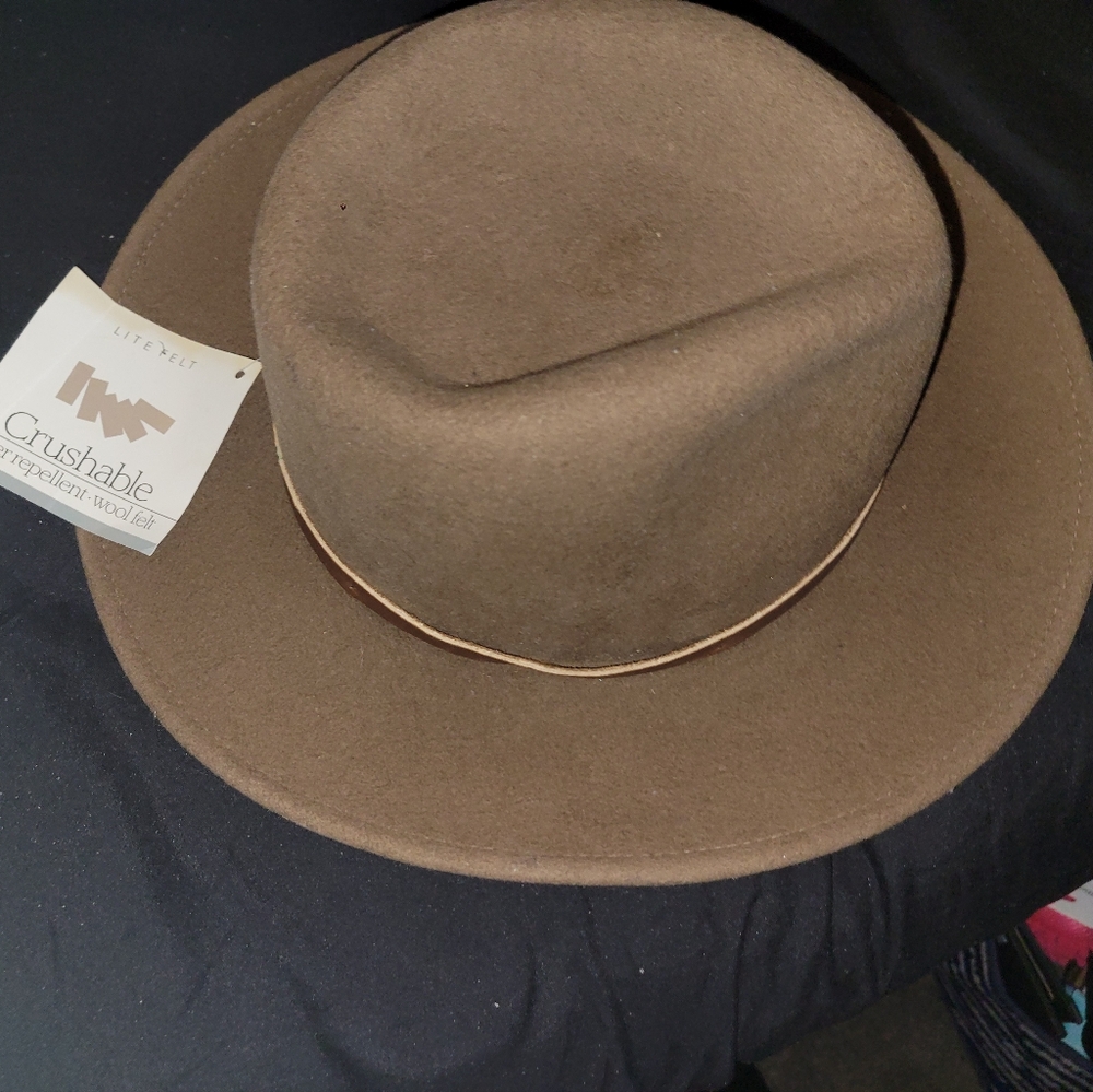 Eddie Bauer lite felt cowboy hat